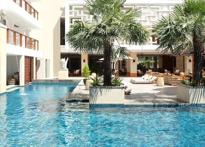 The Bandha Hotel & Suites