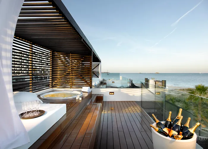 Hotel dichtbij College: The Site Hotel Ibiza New Opening 2026