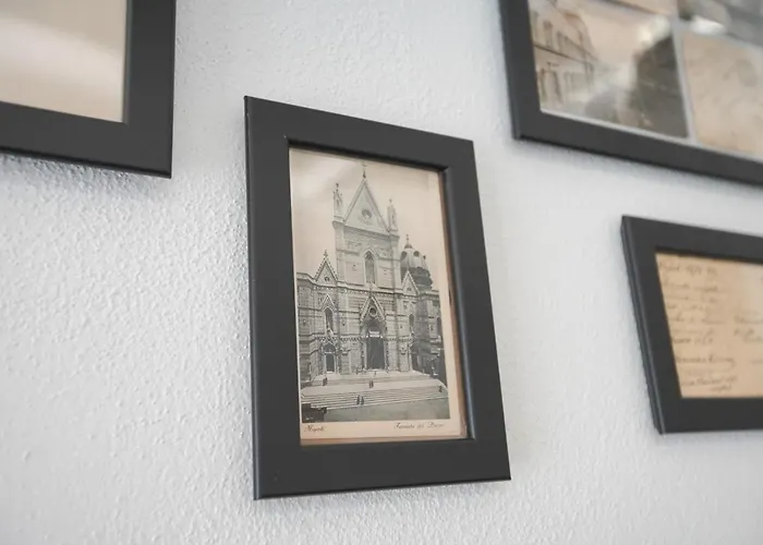 Hotel familiare: Cartoline di Napoli