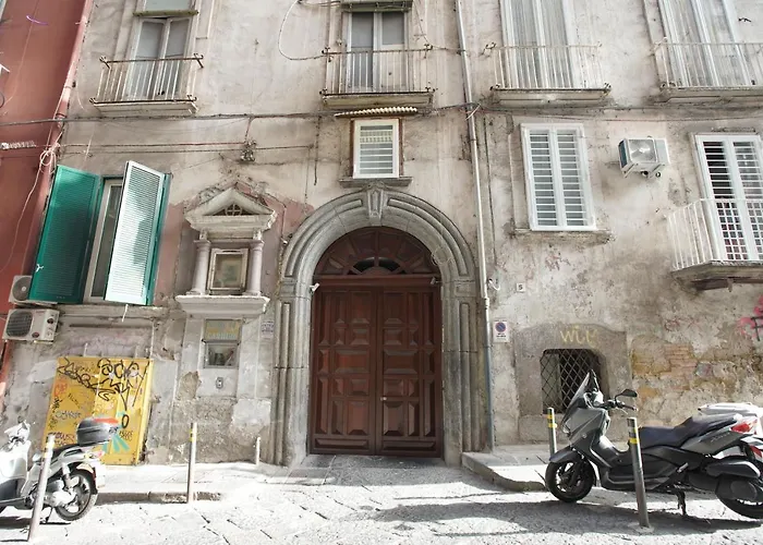 Hotel familiare: Cartoline di Napoli