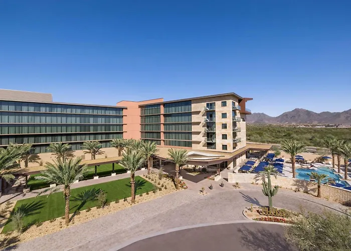 Family Hotel: Hilton North Scottsdale At Cavasson
