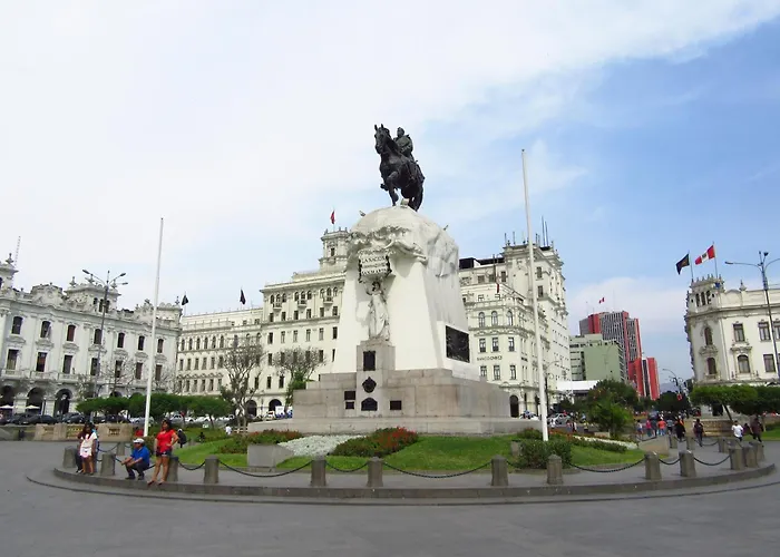 Central hotel: Gran Hotel Bolivar