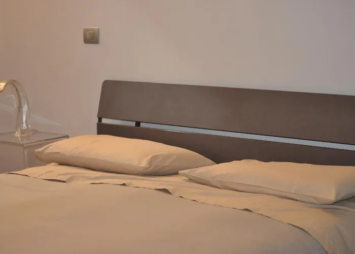 Hotel com jacuzzi: A casa di Pelé suite