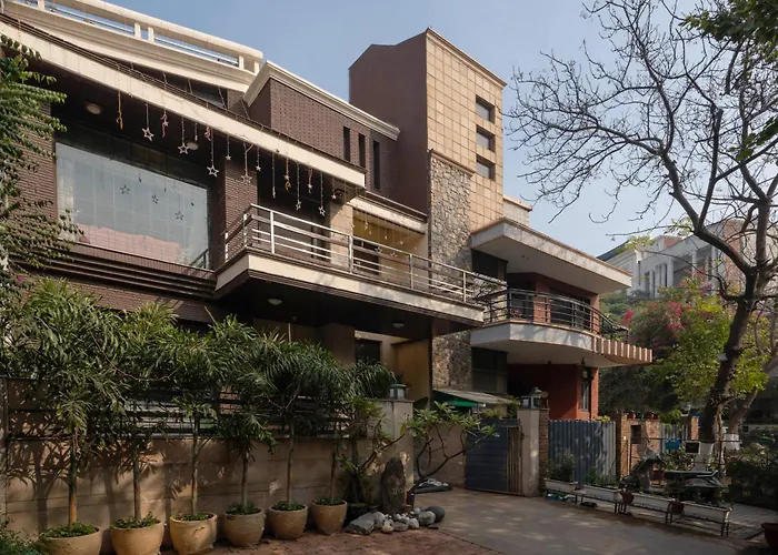 Luxurious 4 Bhk With Mini Movie Theatre In Gurgaon
