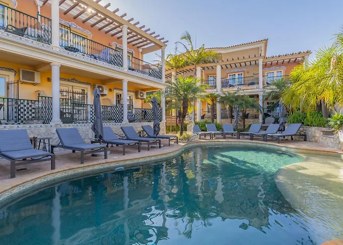 Hotel do aeroporto: Charming Residence & Guest House Dom Manuel I Adults Only