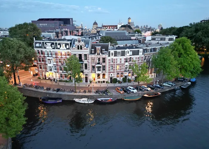 Resort: Boutique Hotel View