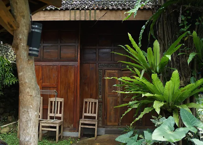 Tirta Arsanta Hot Springs &