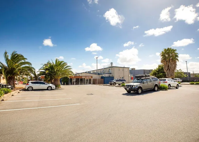 3 star hotel: Nightcap At Rex Hotel