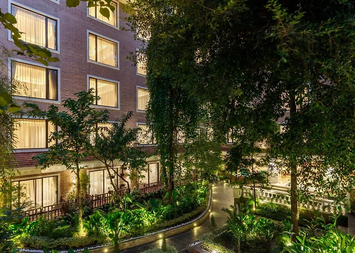 Hotel suites Thrive, A Tropical Courtyard