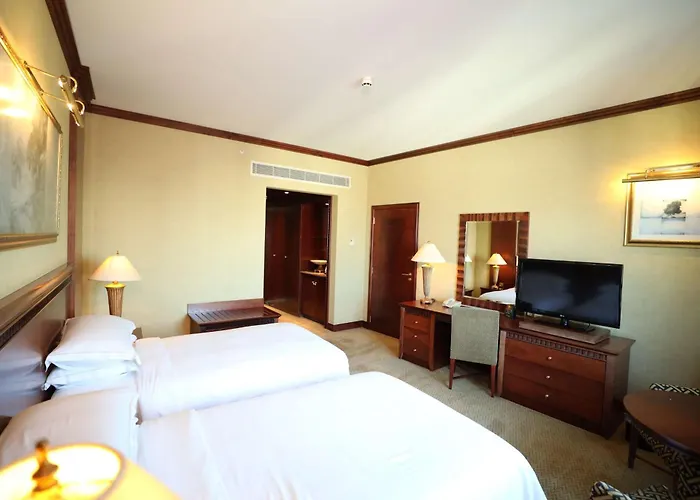 Habtoor Metropolitan Palace Hotel