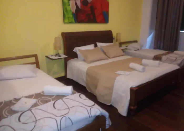 Motel: Studio Do Carmo Galeria De Artes E Pousada