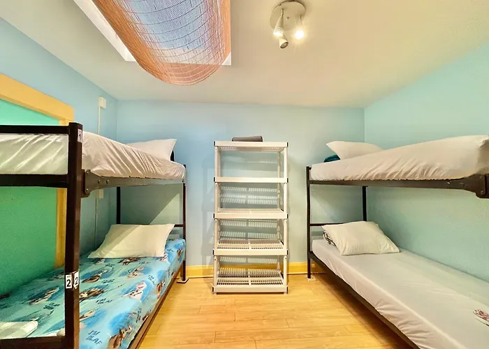 Only Backpacker'S Inn (Adults Only)