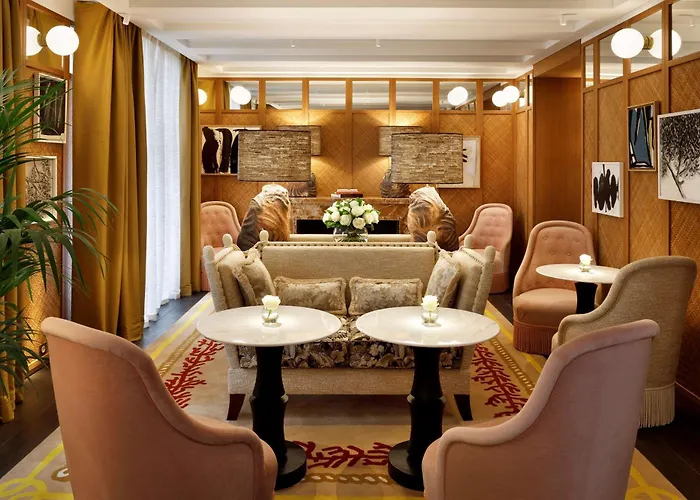  Le Belgrand Paris Champs Elysees, Tapestry By Hilton