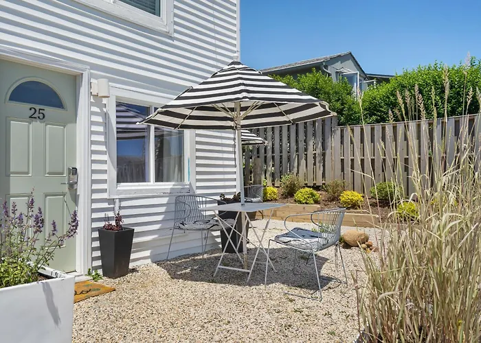 Hotel with view: Breakers Montauk