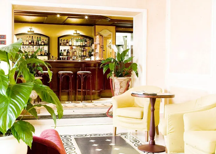 Hotel Jacuzzi: Corona D'Italia