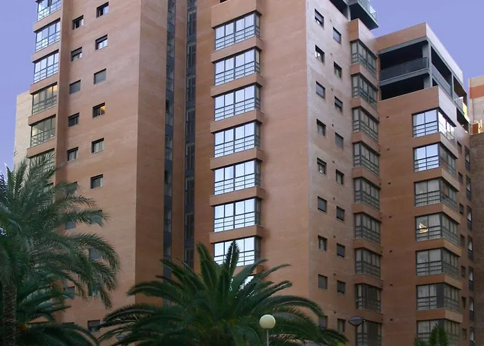 s Plaza Picasso