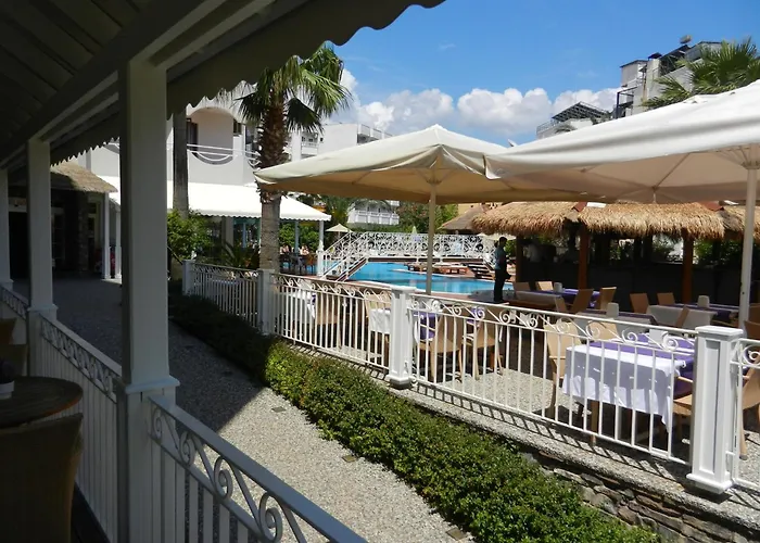 Hotel: Hawaii Hotel