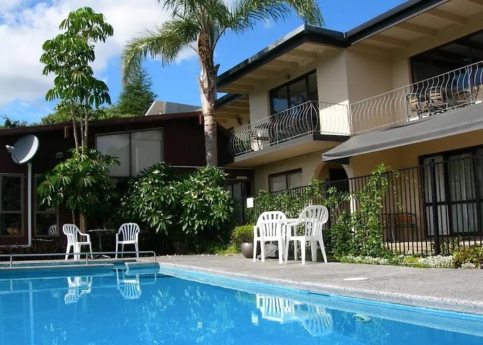 Waterfalls Estate - & Campground