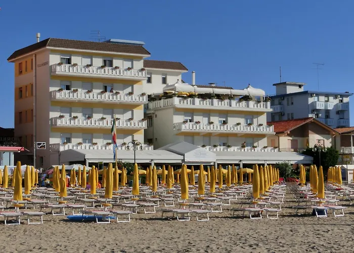 Hotel Con Piscina Villa Sorriso