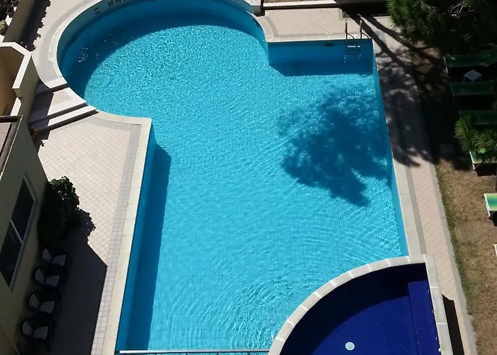 Hotel Con Piscina Amico