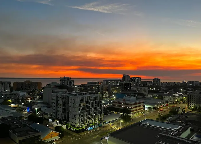 Beach Hotels Darwin City Suites With Harbour View