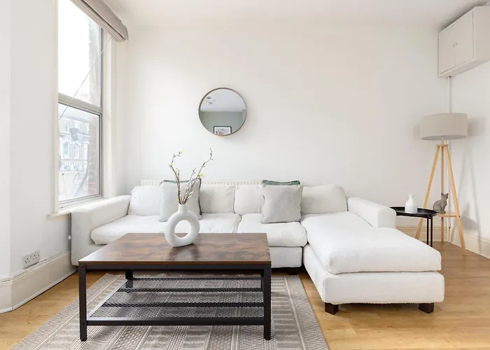 All Vacation Rentals Battersea Collection