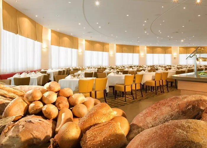 Luxury hotel only: Dan Panorama Eilat