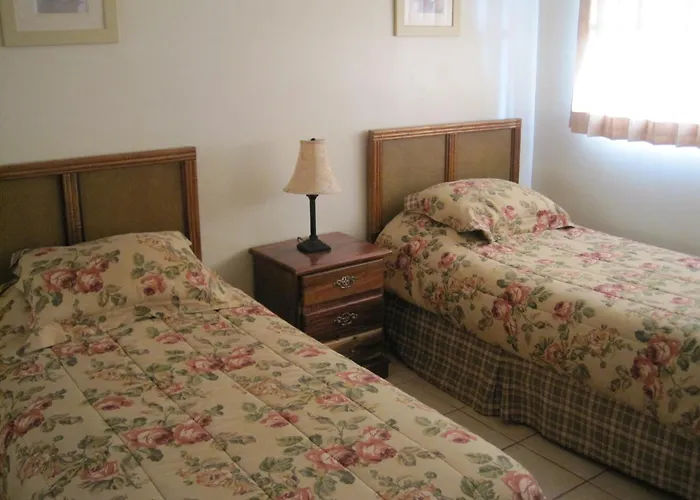 Vacation home: Dundee Bay Villas