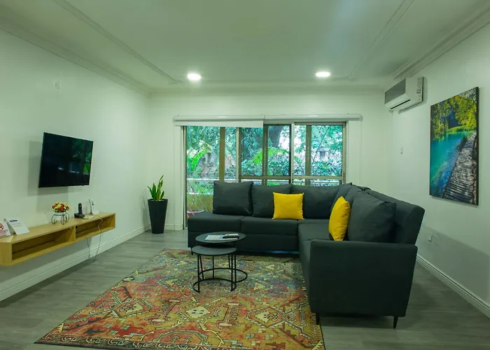 3 star hotel: Peniel Apartments