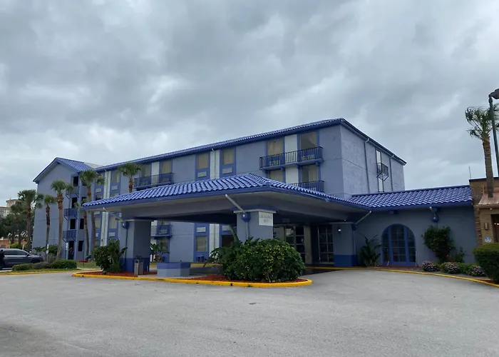 Beach hotel: Monumental Movieland Hotel