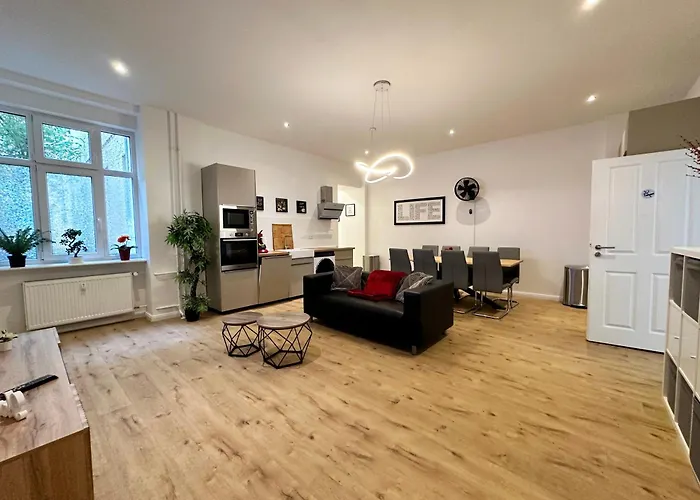 Fairapart 4 Rooms Apartment In Heart Of