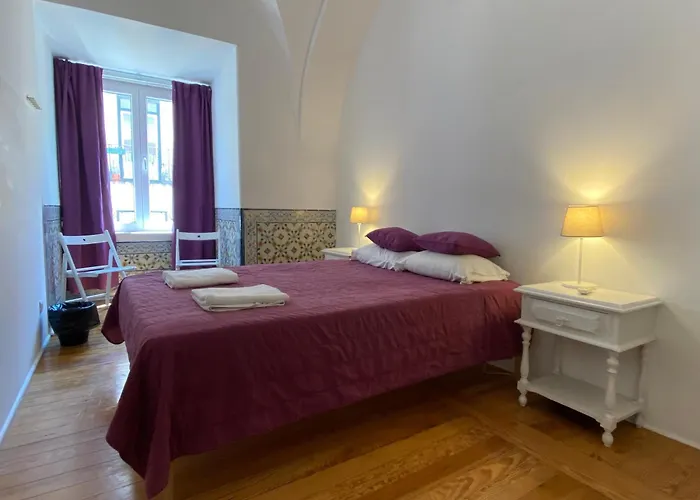  Lost Inn Lisbon