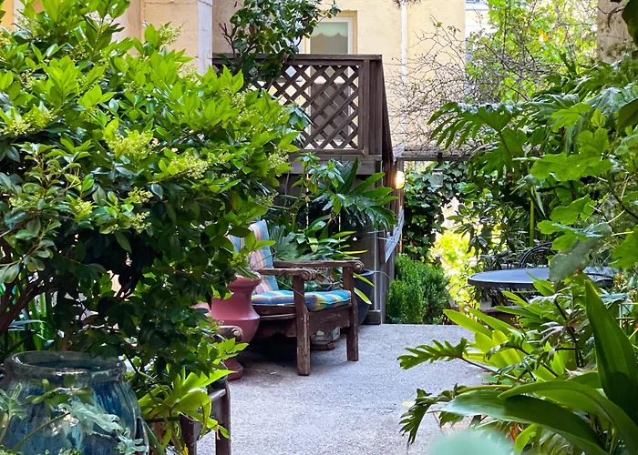 Jacuzzi hotel: Petite Auberge