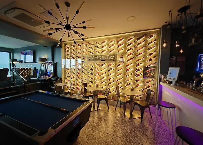 Hotel: Aparthotel421 By Seafront Collection