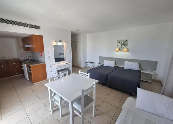 Cheap hotel: Alva Hotel Apartments