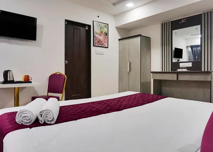 Central hotel: Hotel Orchard Park