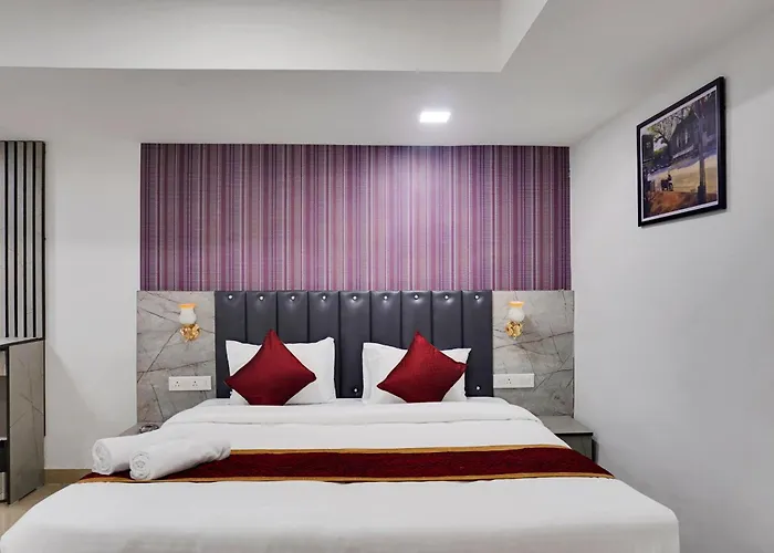 Central hotel: Hotel Orchard Park