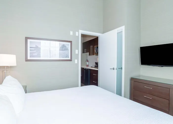 Family Hotel: Sandman Hotel Abbotsford Airport