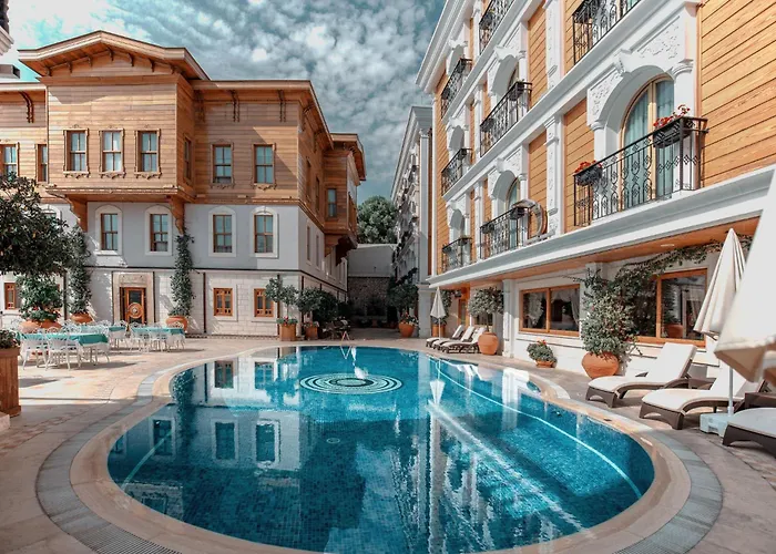 Hôtel de luxe: Seven Hills Palace & Spa