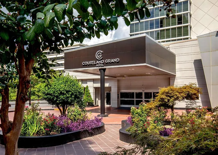 Courtland Grand , Trademark Collection By Wyndham Former Sheraton Atlanta