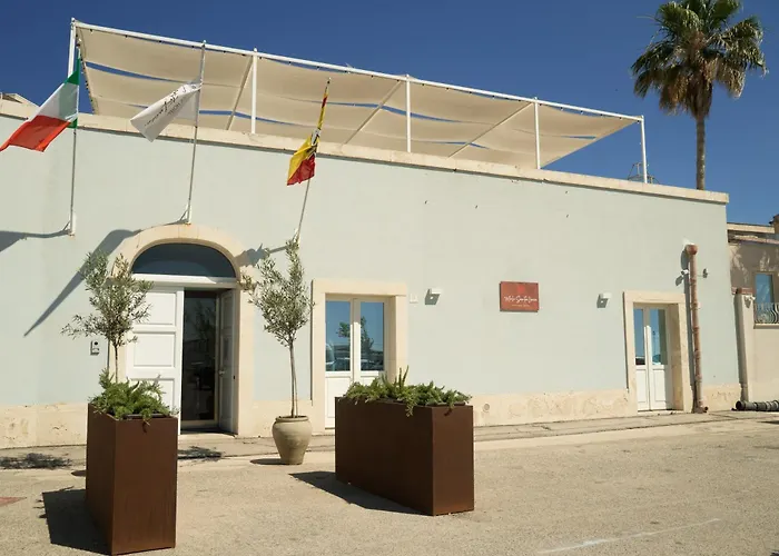 Boutique Hotel Molo Santa Lucia