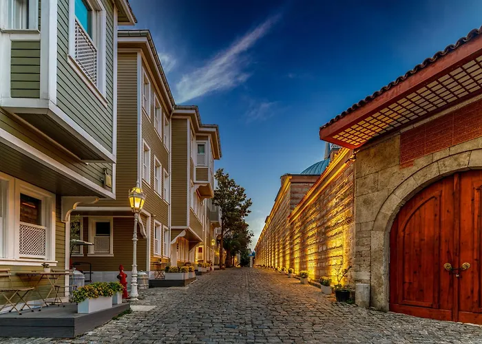 Hagia Sofia Mansions Istanbul, Curio Collection By Hilton