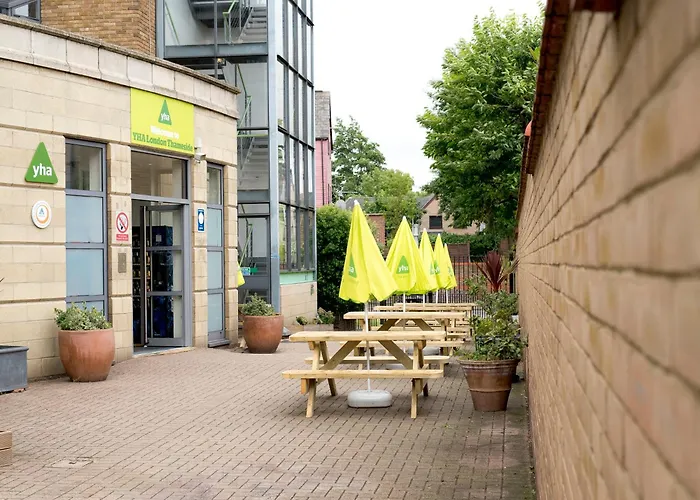 The Hostels Yha London Thameside