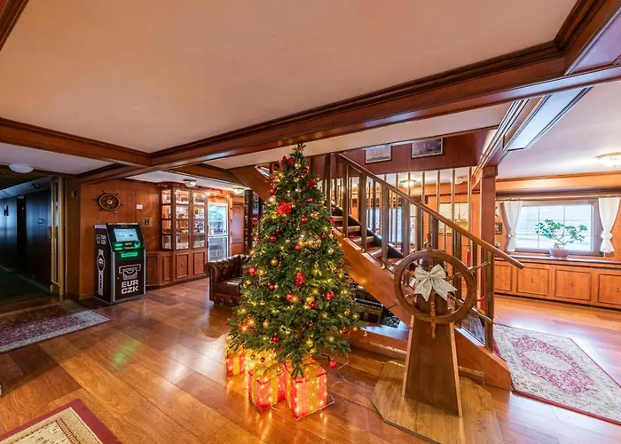 Hotel pres du College: Botel Albatros