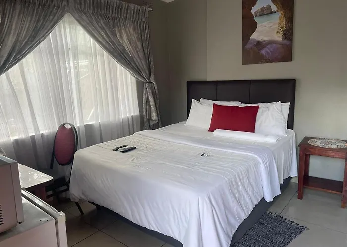Сity center hotels Dreamwood Guest House
