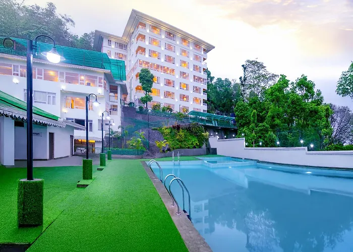 4 star hotel: Treenz Hotel