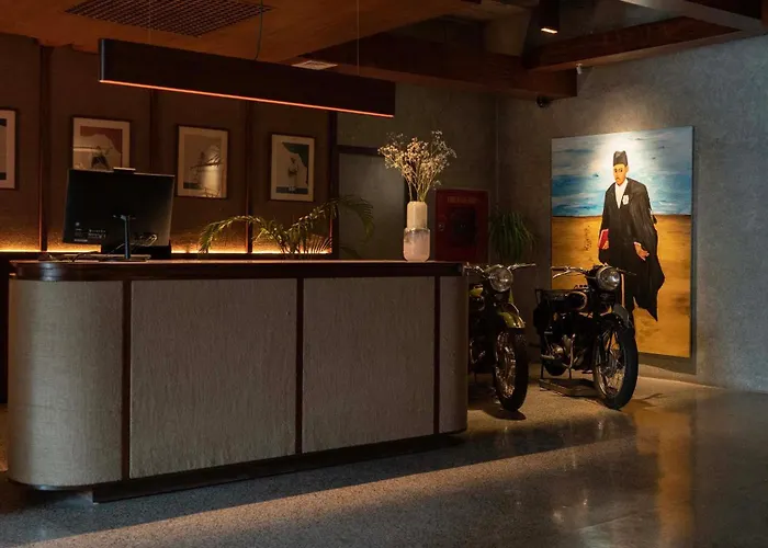 Hotels With Four Stars Fred