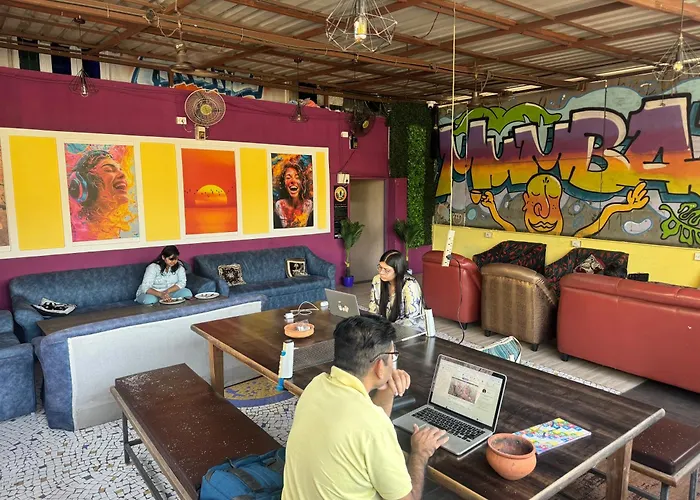The Hostels Backpackers Villa Mumbai