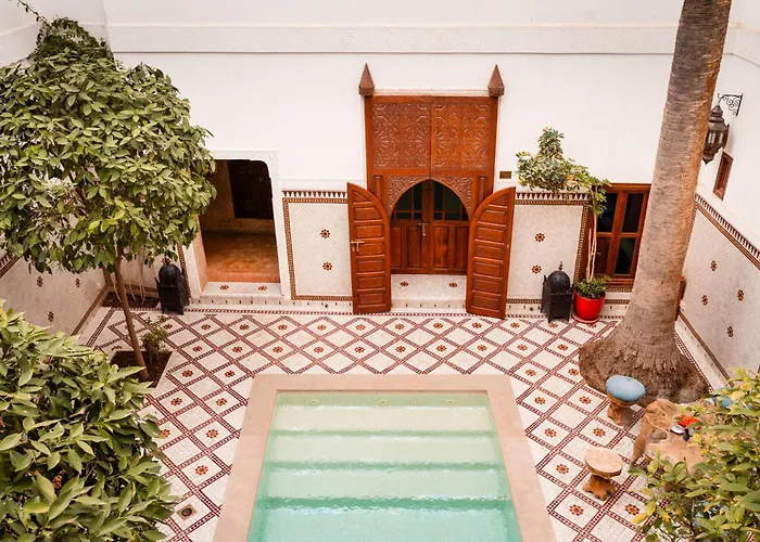  Ysalis Restaurant & Spa