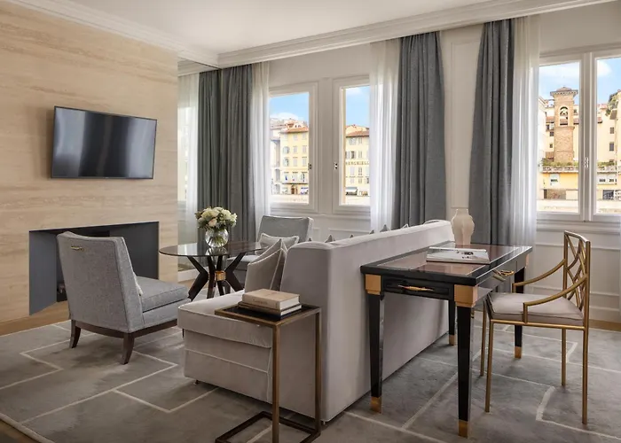 Pet Friendly hotel: Lungarno Luxury Apartments - By Lungarno Collection